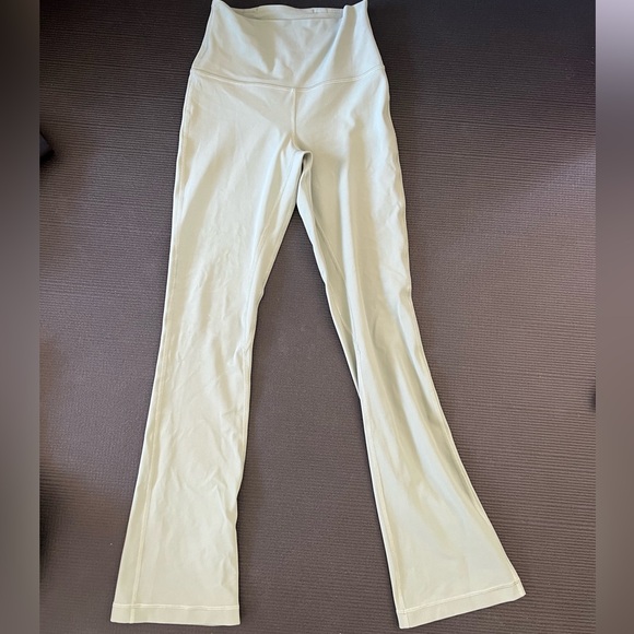 Lululemon Align High-Rise Mini-Flared Pant *Extra Short, Sz 4, Palm Court - Picture 6 of 8